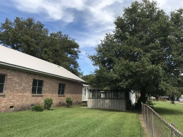 McGehee, AR Church Building and Land: 1602 S 1st St, McGehee, AR 71654